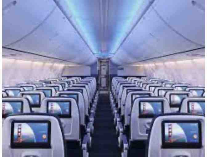 Fly Away with Friends & Family on United Airlines