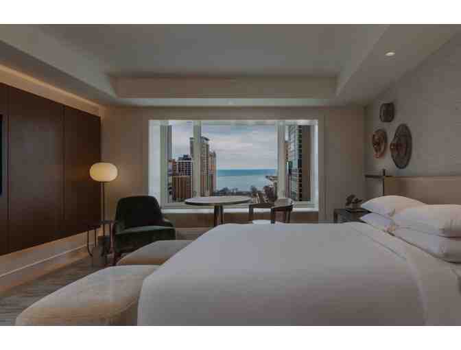 $500 Hyatt Gift Card + Lo & Son's Duffel Bag