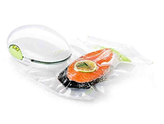 Oliso 500 Frisper Freshkeeper Vacuum Sealer With Reusable Bags