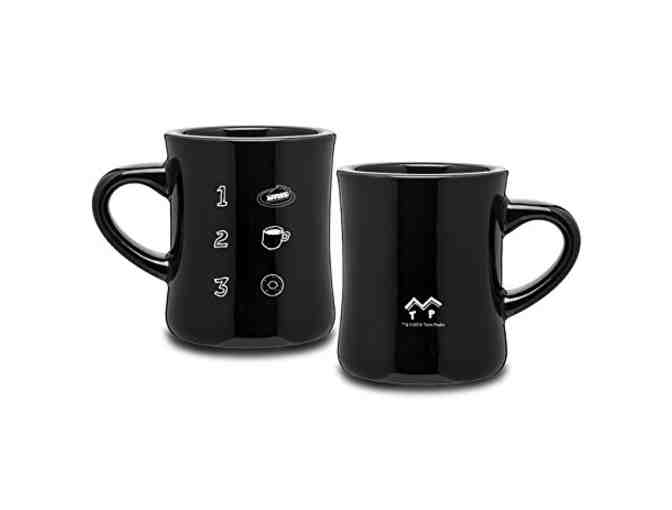 Twin Peaks: Blu-ray Box Set, Collectible Lunchbox + More!