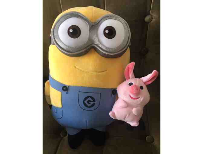 Minions Despicable Me: LED Watch + Pillow Buddy + More!