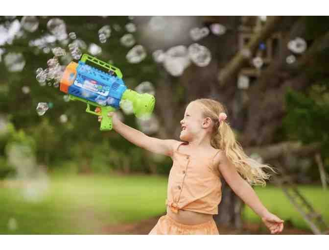 Bunch O Bubbles Motorized Mega Bubble Blaster by Zuru