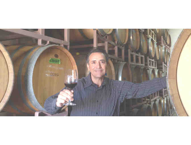 Reyes Winery - Guided Tour and Wine Tasting for 2