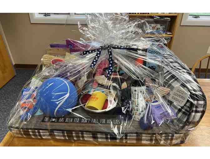 Dog Lovers Basket