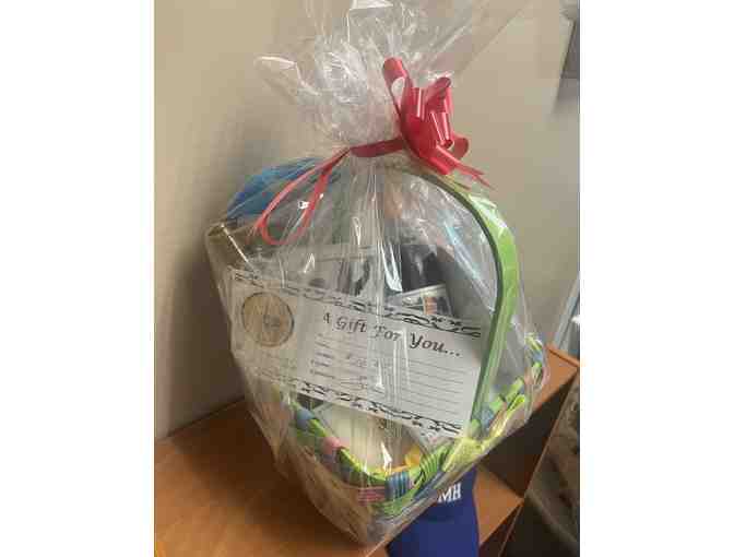 Living La Vida Local Basket