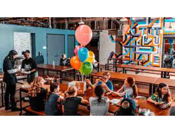 Altitude Chicago Trampoline Park - 10-Person Private Table Party