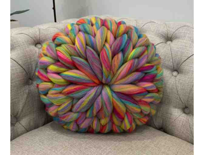 BeCozi DIY Round Pillow Knitting Kit - Photo 1