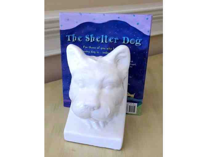 White dog book ends