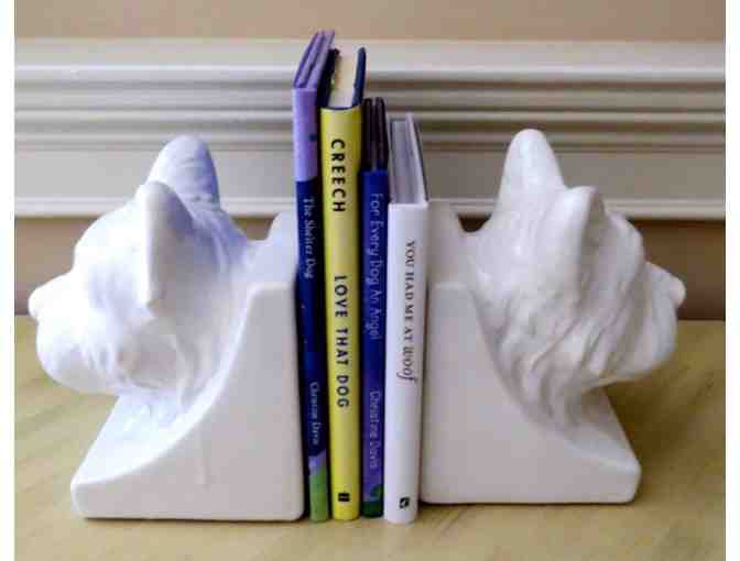 White dog book ends