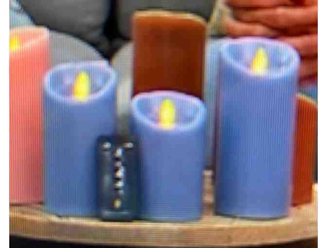 Luminara Set of Three Flameless Candles with moving flames - Photo 1