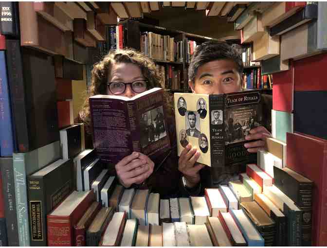 Private Guided Downtown LA Tour with Mel and Emir - Your Stayhouse Hosts