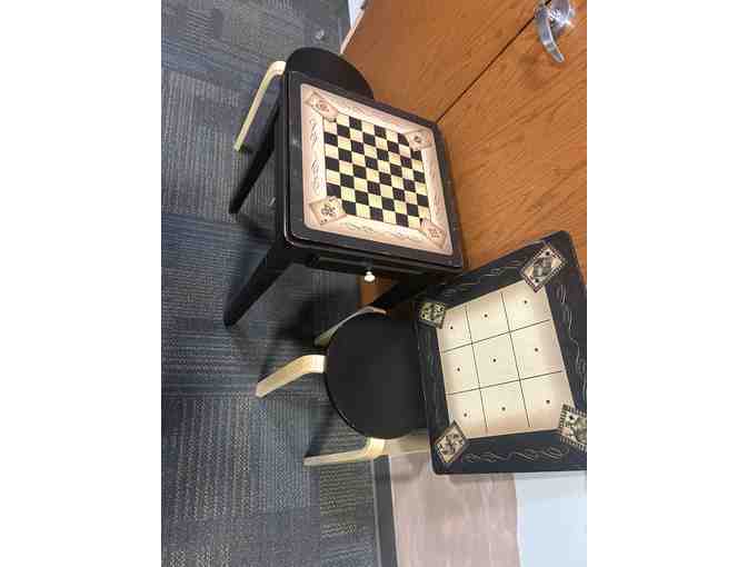 Game table and 2 Stools