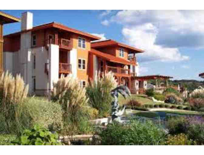 One Night Stay at Vintage Villas Hotel Overlooking Lake Travis