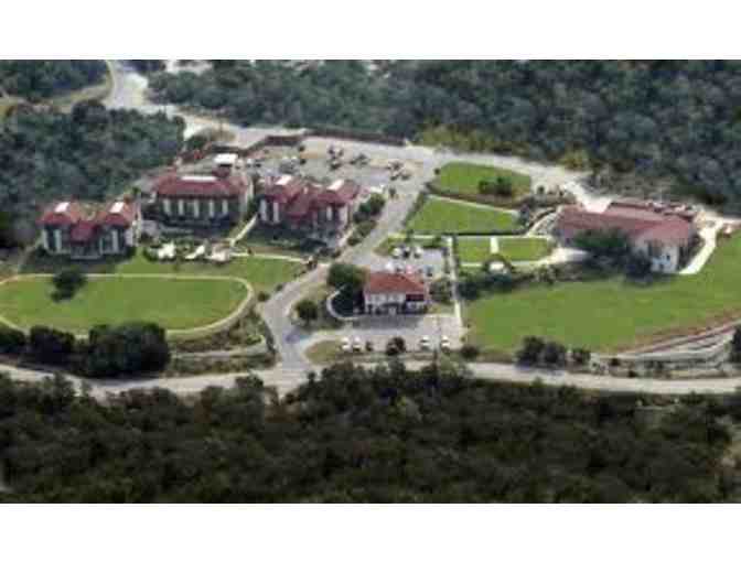 One Night Stay at Vintage Villas Hotel Overlooking Lake Travis