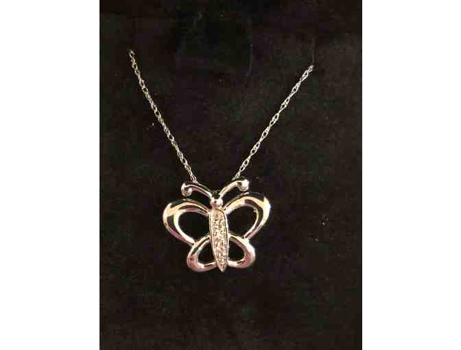 Diamond and white Gold Butterfly Necklace