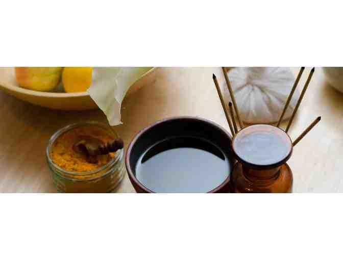 Ayurveda Abhyanga/Shirodhara Therapy with Madeleine Wuergler, GMWS faculty and alum parent