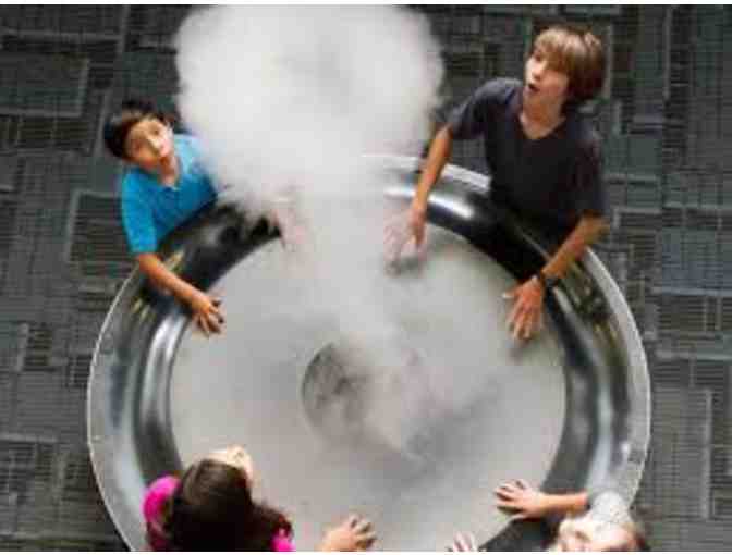 4 Passes to Discovery Cube OC & LA