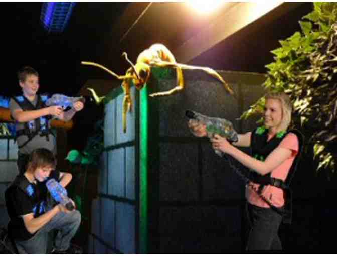 Laser Tag for up to 10 people - Jungle Zone