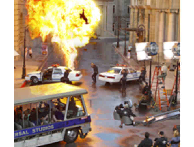 2 Passes to Universal Studios Hollywood