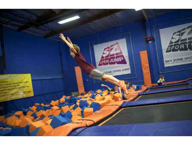 8 Passes Trampoline Fun Package - Sky Zone and Sprinkles Cupcakes