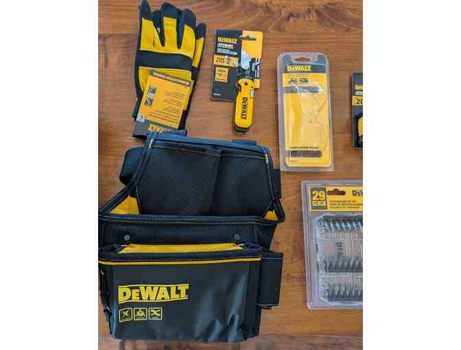 Bomgaars Bucket - Tools for the Builder