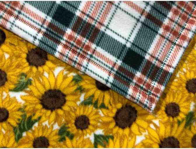 Finley Beth Fleece Blanket - Large