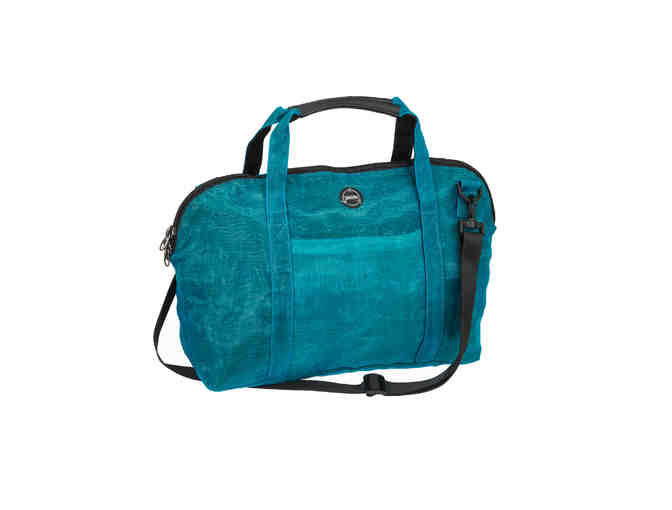 Blue Gate Inn & Theater Package + Trek Bag