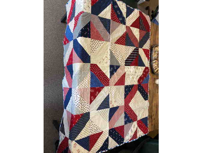 Handmade Quilt by Emmanual Episcopal Church - Photo 2