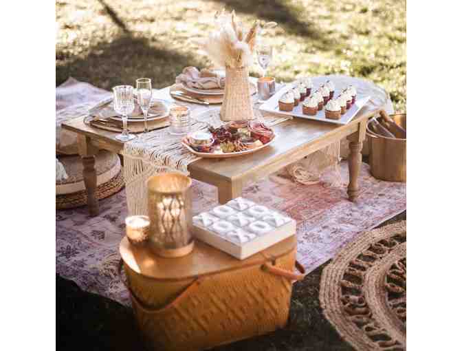 Rogue Picnic for Two