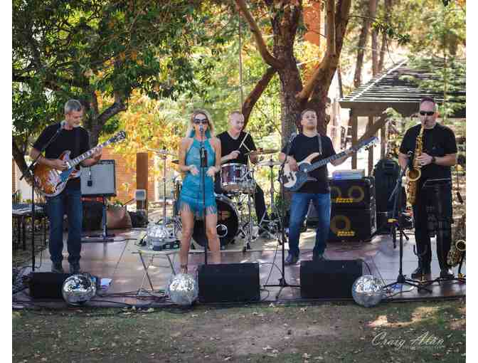 Flight and Bottle of Wine from Hummingbird Estate