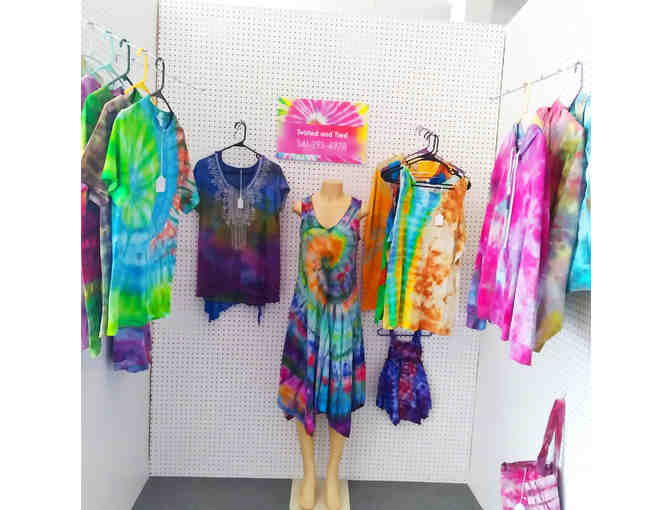 Tie Dye Blanket from Twisted and Tied