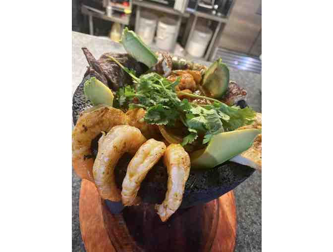 $25 Gift Certificate to La Reyna Monarca