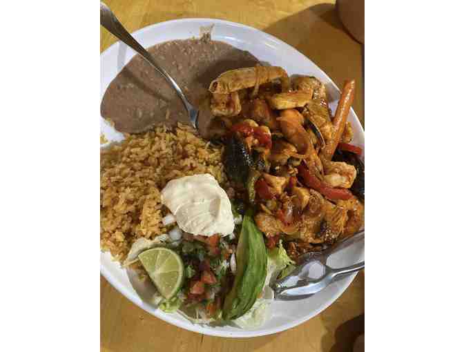 $25 Gift Certificate to La Reyna Monarca