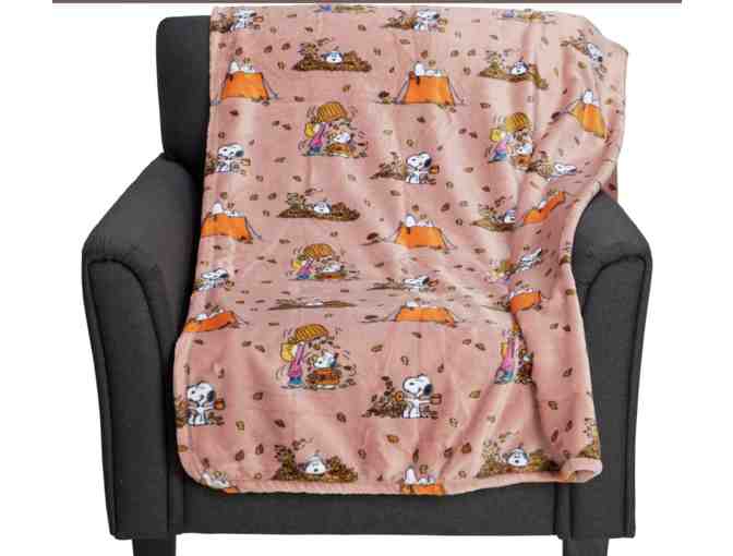 Peanuts Snoopy Fall-Leujah Camping Trip Throw Blanket - Photo 1