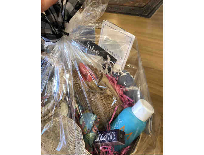 Grade Level Baskets - 'Moms Just Wanna Have Fun!'