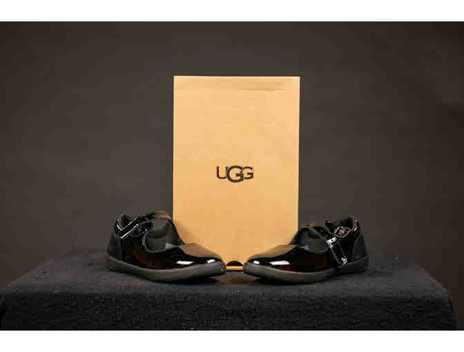 UGG Dorothea Mary Jane Kid's (Size 6 - Black)