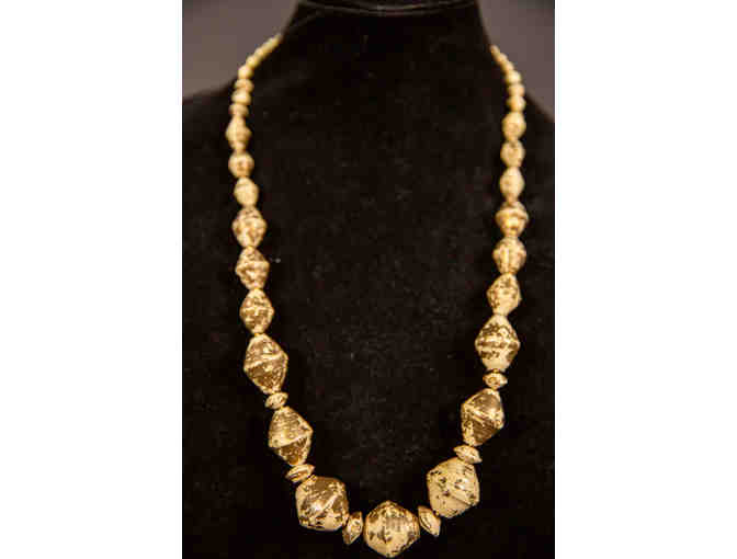 31 Bits - Single Strand Necklace Cream/Gold