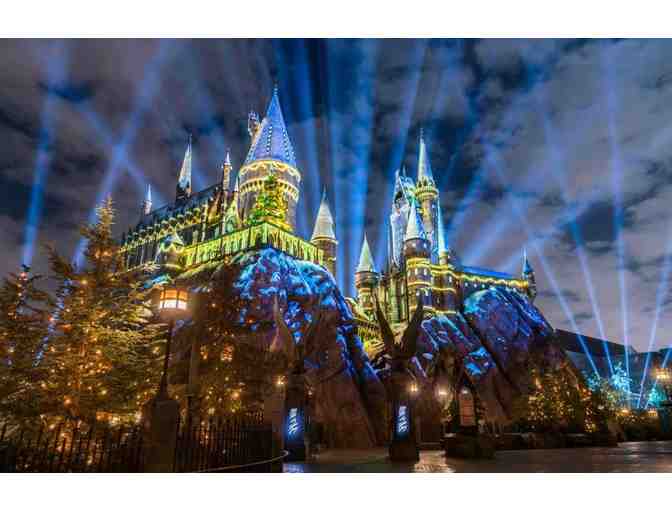 Universal Studios Orlando: (4) 3-Park 1-Day Park-to-Park Tickets