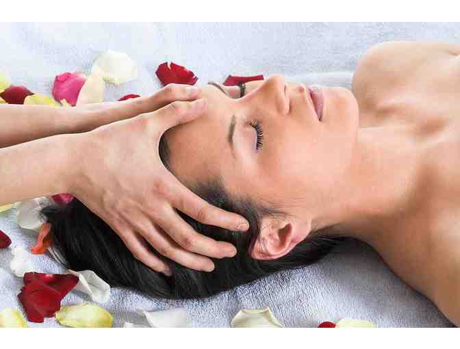 Serenity Skincare 45 minutes Massage/Facial Combo