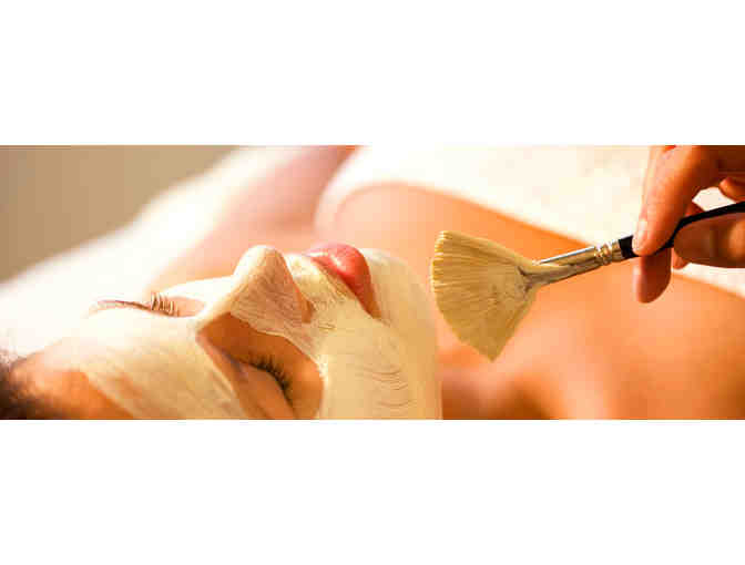 Serenity Skincare 45 minutes Massage/Facial Combo