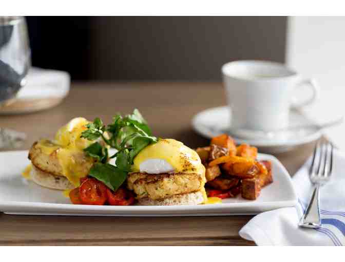 One Night Stay at the Loews Boston Hotel - Breakfast for two included