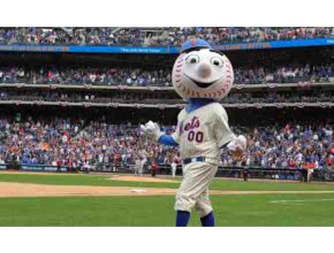 New York Mets - 4 game tickets & pregame field access