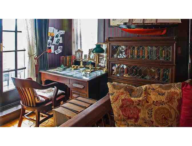 2-Night Stay for 4 in the FDR Suite at Adams House