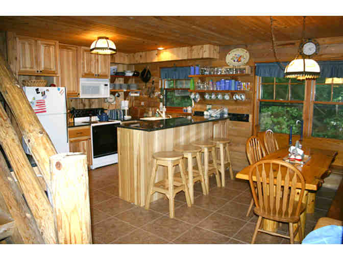 Huge Log Home 3 night Stay located in Wisconsin on the Lakefront