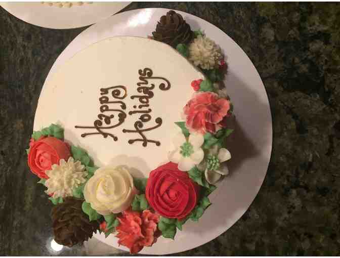 24 Custom-Made Cupcakes