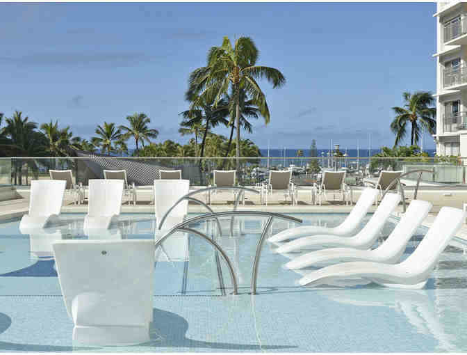 *LIVE ITEM*  Hawaiian Escape Package for TWO: Fly, Stay at the Ilikai, Dine and Shop
