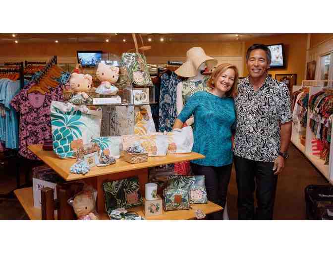 *LIVE ITEM*  Hawaiian Escape Package for TWO: Fly, Stay at the Ilikai, Dine and Shop