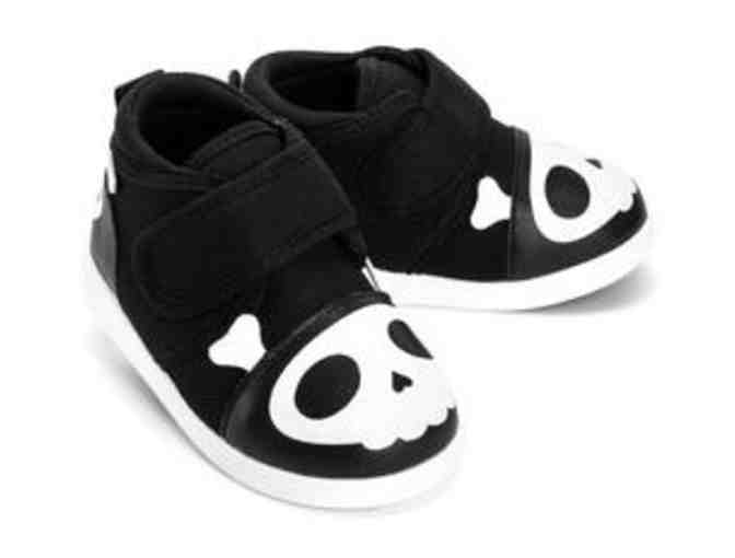 Ikiki Children's Shoes - Captain Zuga (Skull Style)
