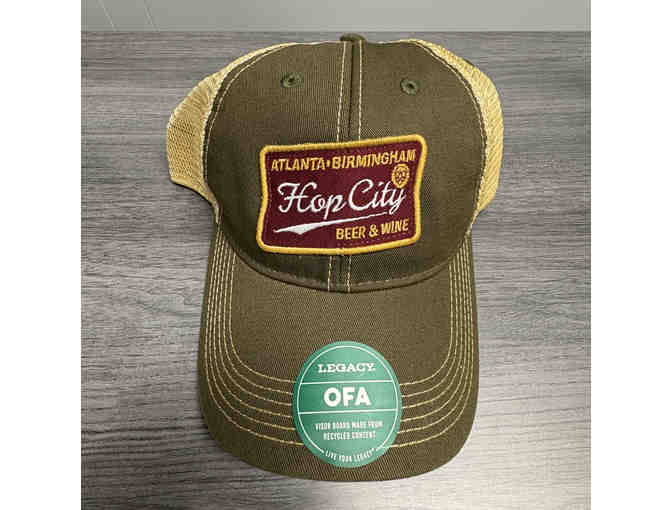 Hop City Premium Wine Collector's Set (6 Bottles) and Craft Beer Accessories