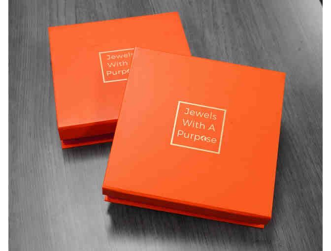 ROMANCE IN THE MALDIVES Necklace & Earrings Set